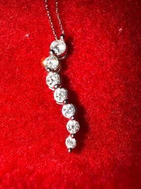 Zales 10k diamond curve necklace